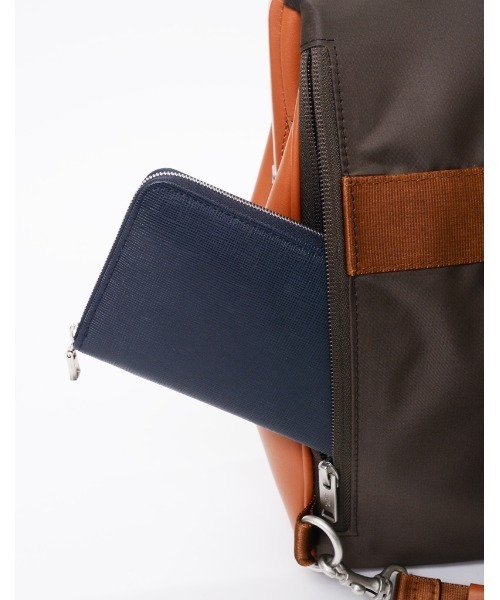 master-piece（マスターピース）の「master-piece / Tact leather ver. 2WAY バックパック / 04024-l（バックパック/リュック・メンズ・ブラック・FREE）」の16枚目の写真