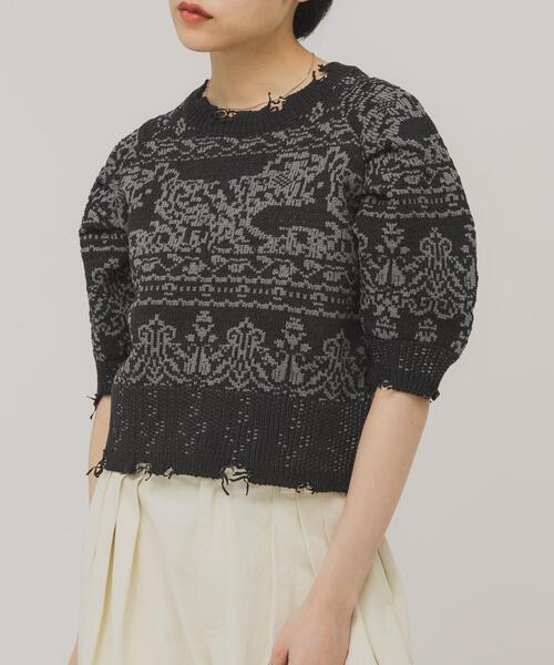 KBF（ケイビーエフ）の「ジャガードハーフスリーブニット（ニット/セーター・レディース・ベージュ/ネイビー・ONE）」の2枚目の写真