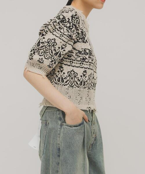 KBF（ケイビーエフ）の「ジャガードハーフスリーブニット（ニット/セーター・レディース・ベージュ/ネイビー・ONE）」の8枚目の写真