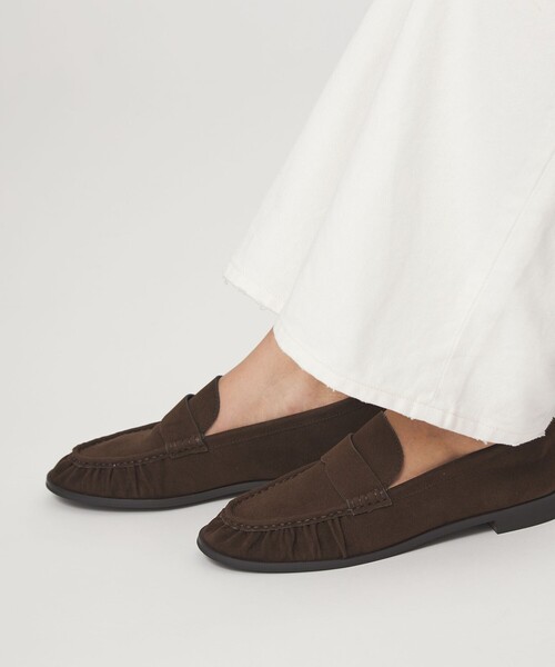 green label relaxing（グリーンレーベルリラクシング）の「ギャザー ローファー（ローファー・レディース・ダークブラウン/ブラック/ベージュ・25cm/22.5cm/24.5cm/23.5cm/24cm/23cm）」の7枚目の写真