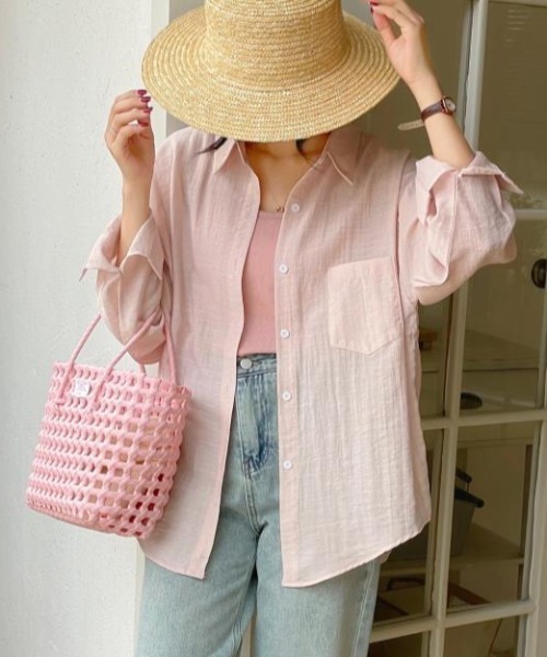 yuue' ( wear )(ユーイ)の「オーバーサイズセミシアーシャツ/冷房対策 UVカット(シャツ/ブラウス・レディース・ホワイト/ピンク/ブルー/グリーン/アイボリー・FREE)」の14枚目の写真
