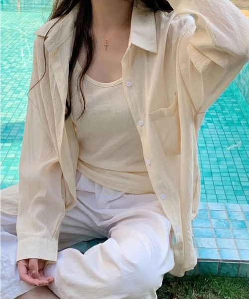 yuue' ( wear )(ユーイ)の「オーバーサイズセミシアーシャツ/冷房対策 UVカット(シャツ/ブラウス・レディース・ホワイト/ピンク/ブルー/グリーン/アイボリー・FREE)」の21枚目の写真