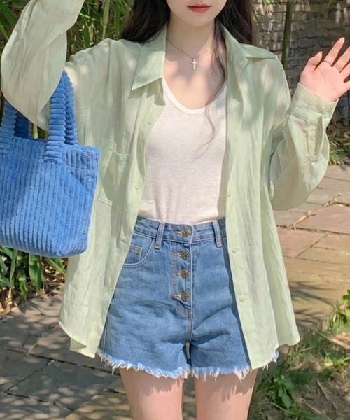 yuue' ( wear )(ユーイ)の「オーバーサイズセミシアーシャツ/冷房対策 UVカット(シャツ/ブラウス・レディース・ホワイト/ピンク/ブルー/グリーン/アイボリー・FREE)」の19枚目の写真