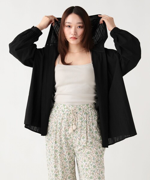 BEAMS HEART（ビームスハート）の「ドビー フーディー ブラウス（シャツ/ブラウス・レディース・ブラック/ベージュ/オフホワイト・FREE）」の10枚目の写真