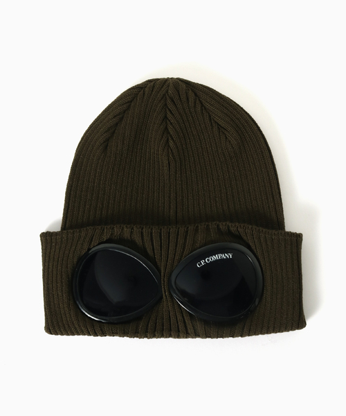 C.P. COMPANY（シーピーカンパニー）の「C.P.Company / シーピーカンパニー COTTON GOGGLE BEANIE（ニットキャップ/ビーニー・メンズ・カーキ/ブラック・FREE）」の2枚目の写真