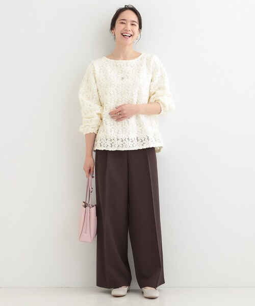 SHOO・LA・RUE(シューラルー)の「お花起毛レーストップス(シャツ/ブラウス・レディース・ブラック/ホワイト・02/03)」の11枚目の写真