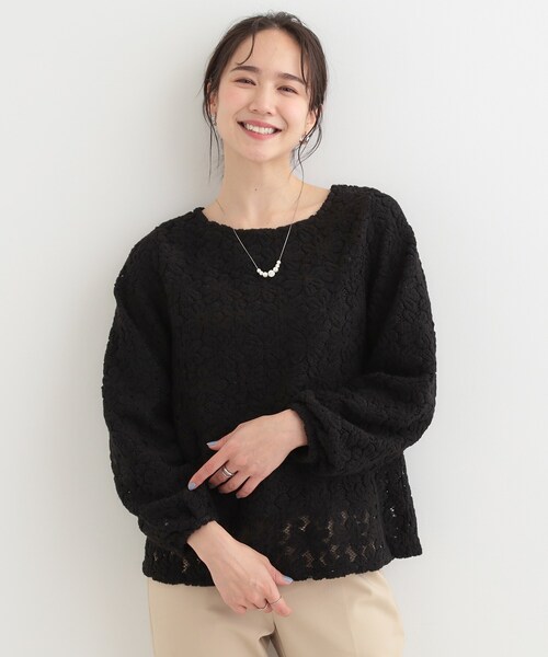 SHOO・LA・RUE(シューラルー)の「お花起毛レーストップス(シャツ/ブラウス・レディース・ブラック/ホワイト・02/03)」の13枚目の写真