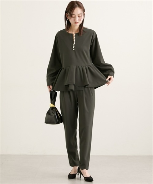 nissen（ニッセン）の「パール調ビジューペプラムカットソートップス【セットアップ対応】（Tシャツ/カットソー・レディース・チャコール/ブラック/オフホワイト・L/M）」の17枚目の写真