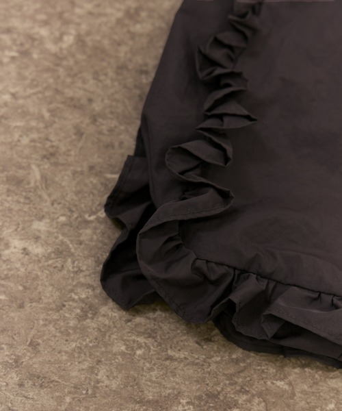 ADAM ET ROPE'(アダムエロペ)の「フリルトートバッグ(トートバッグ・レディース・チャコールグレー/クリーム・FREE)」の11枚目の写真