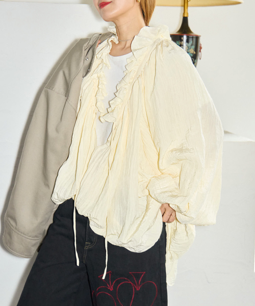 CITYSHOP(シティーショップ)の「SHAKA SHAKA BLOUSE:ブラウス(シャツ/ブラウス・レディース・ブラック/アイボリー・FREE)」の3枚目の写真