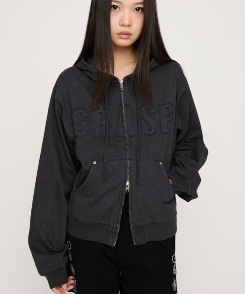 SLY(スライ)の「APPLIQUE LOGO HOODIE アップリケロゴフーディー 春服 ジップパーカー(パーカー・レディース・ライトブラック/ネイビー/カーキ/ライトブルー・FREE)」の1枚目の写真