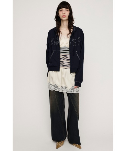 SLY(スライ)の「APPLIQUE LOGO HOODIE アップリケロゴフーディー 春服 ジップパーカー(パーカー・レディース・ライトブラック/ネイビー/カーキ/ライトブルー・FREE)」の22枚目の写真