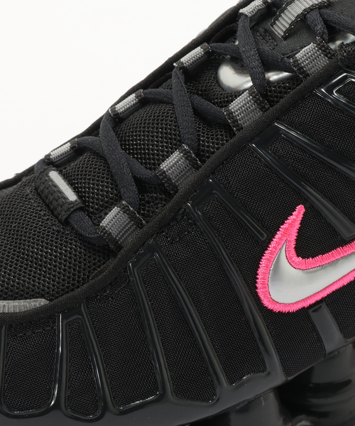 NIKE(ナイキ)の「NIKE / ナイキ W SHOX TL OFF NOIR/METALLIC SILVER-HYPER PINK(スニーカー・レディース・ブラック・24cm/23cm)」の9枚目の写真