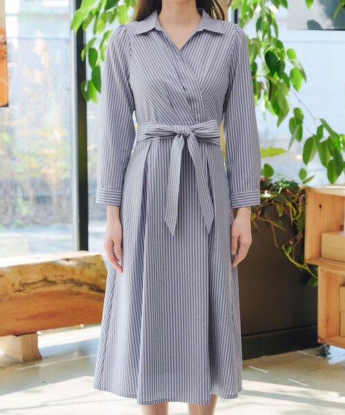 Tiaclasse(ティアクラッセ)の「カシュクールシャツワンピース(シャツワンピース・レディース・ネイビー/ネイビー系/ホワイト系・L/M/S)」の15枚目の写真