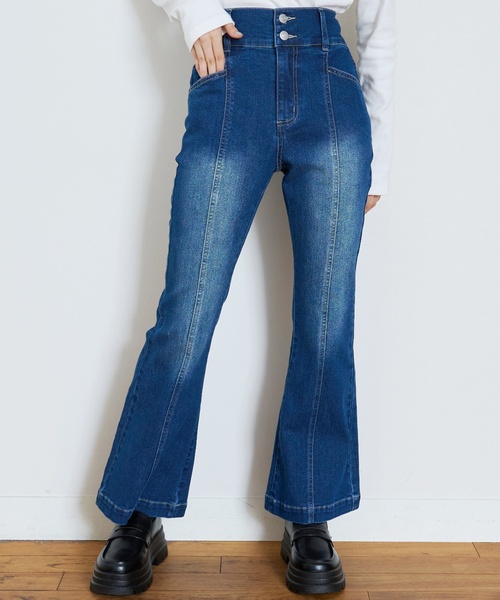 LOVETOXIC（ラブトキシック）の「【ストレッチ】スタイルアップフレアデニムパンツ（その他パンツ・キッズ・サックスブルー/ネイビー/ブルー/グレー・S:140cm/L:160cm/M:150cm/130cm）」の2枚目の写真