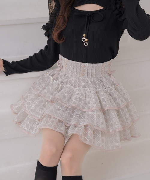 couture BY ROJITA(クチュールバイロジータ)の「シアーラッフルミニスカパン(スカート・レディース・ピンクベージュ/ブラック/ホワイト・FREE)」の2枚目の写真