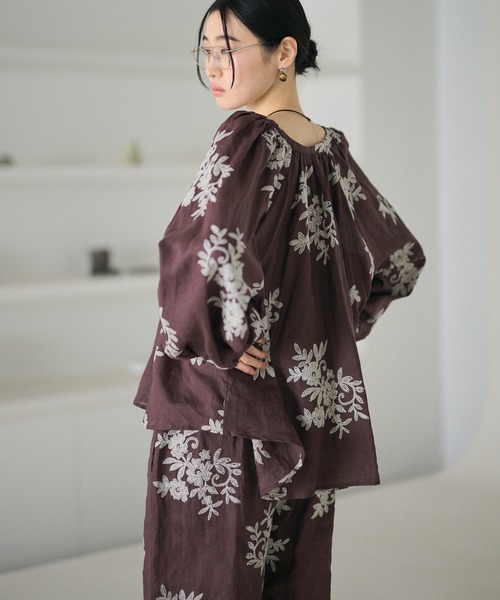 LAULEN（ローレン）の「ramie botanical embroidery blouse /ラミーボタニカル柄刺繍ブラウス（シャツ/ブラウス・レディース・アイボリー/ブラウン・FREE）」の19枚目の写真