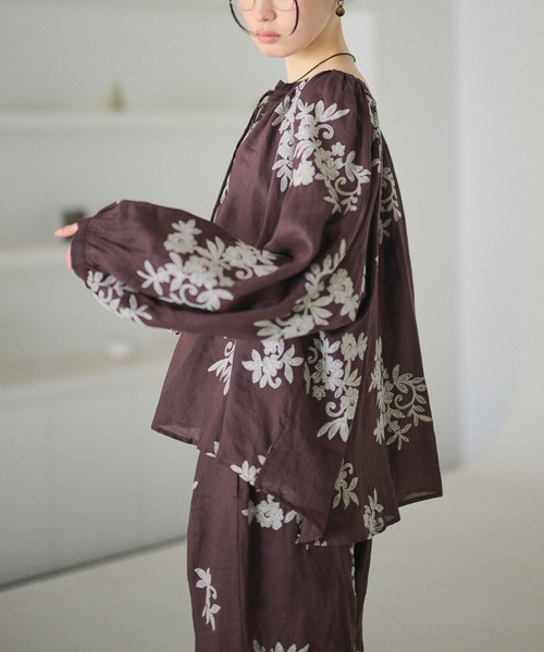 LAULEN（ローレン）の「ramie botanical embroidery blouse /ラミーボタニカル柄刺繍ブラウス（シャツ/ブラウス・レディース・アイボリー/ブラウン・FREE）」の22枚目の写真