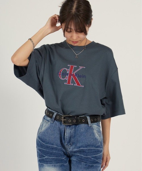 Calvin Klein(カルバン・クライン)の「Calvin Klein/カルバンクライン SS 16S TRICOLOR MONOLOGO GRAPHIC TEE 半袖Tシャツ 秋 秋服 2026年秋冬(Tシャツ/カットソー・メンズ・ホワイト/ブラック/ブルー・M/L/XL)」の20枚目の写真