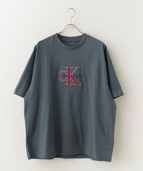 Calvin Klein(カルバン・クライン)の「Calvin Klein/カルバンクライン SS 16S TRICOLOR MONOLOGO GRAPHIC TEE 半袖Tシャツ 秋 秋服 2026年秋冬(Tシャツ/カットソー・メンズ・ホワイト/ブラック/ブルー・M/L/XL)」の22枚目の写真