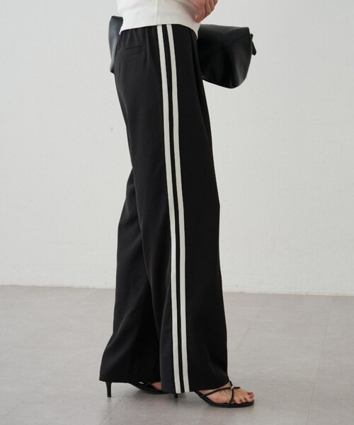 LOUNGEDRESS（ラウンジドレス）の「ラインパンツ（その他パンツ・レディース・ブルー/ブラック・SMALL/MEDIUM）」の10枚目の写真