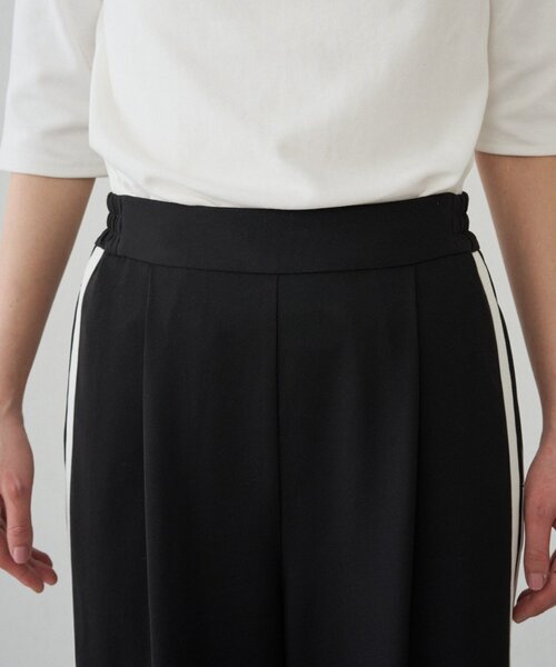 LOUNGEDRESS（ラウンジドレス）の「ラインパンツ（その他パンツ・レディース・ブルー/ブラック・SMALL/MEDIUM）」の14枚目の写真