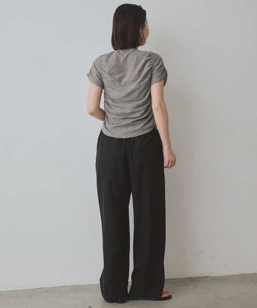 SLOBE IENA（スローブイエナ）の「《シリーズあり/追加》フィブリルリラックスパンツ（その他パンツ・レディース・ベージュ/ブラック系その他/ブラック・38/40）」の12枚目の写真