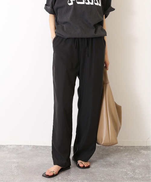 SLOBE IENA（スローブイエナ）の「《シリーズあり/追加》フィブリルリラックスパンツ（その他パンツ・レディース・ベージュ/ブラック系その他/ブラック・38/40）」の21枚目の写真