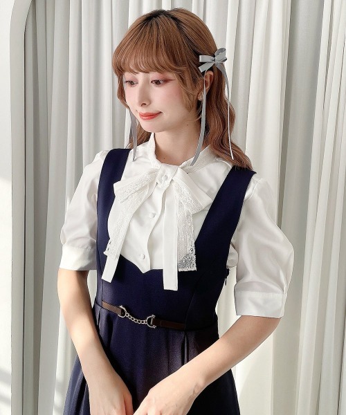 F i.n.t(フィント)の「チェーンビット使いディープVネックジャンパースカート/fint フィント(ジャンパースカート・レディース・ライトグリーン/ネイビー・FREE)」の4枚目の写真