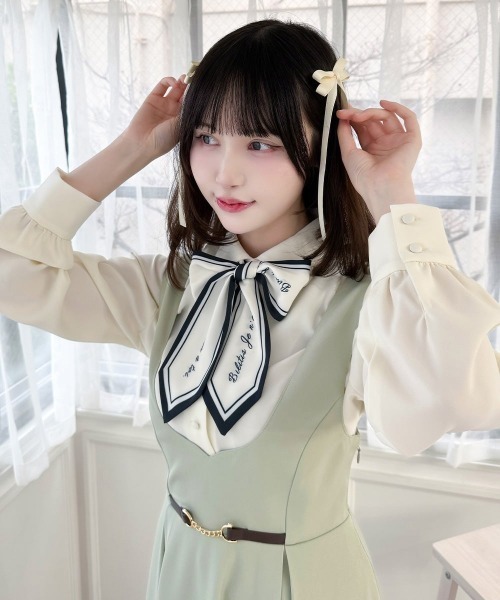 F i.n.t(フィント)の「チェーンビット使いディープVネックジャンパースカート/fint フィント(ジャンパースカート・レディース・ライトグリーン/ネイビー・FREE)」の11枚目の写真