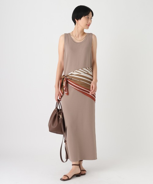 Elura(エルーラ)の「≪接触冷感≫冷感タンクニットワンピース/664890(ワンピース・レディース・ブラック/グレイッシュベージュ・SMALL/MEDIUM)」の8枚目の写真