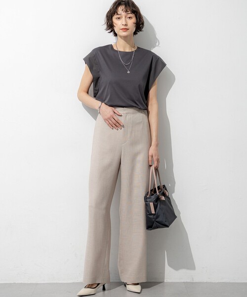 23区 L（ニジュウサンクオオキイサイズ）の「スムースデザイン タフタスリーブ カットソー（Tシャツ/カットソー・レディース・グレー系/ホワイト系/レッド系/ダルブルー系/ブラック系・44/46）」の16枚目の写真