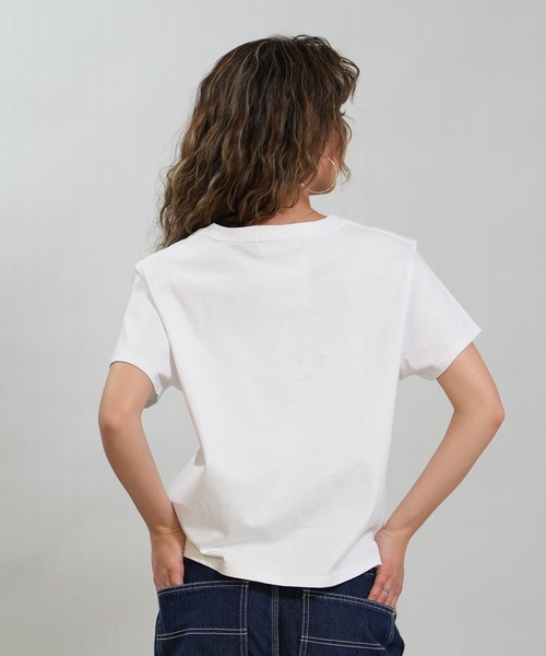 LURKING CLASS(ラーキングクラス)の「【ムラサキスポーツ限定】LURKING CLASS/ラーキングクラス 半袖 Tシャツ クロップド丈 BOX LURKER MINI S/S TEE ST26STM01W(Tシャツ/カットソー・レディース・ホワイト/ブラック・L/M)」の5枚目の写真