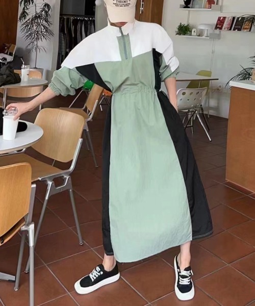 FAVORITO(ファヴォリート)の「配色スタンドカラーワンピース(ワンピース・レディース・ブラック/グリーン・F)」の6枚目の写真