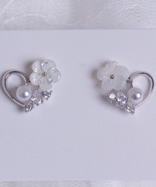Peony（ピオニー）の「【Peony/ピオニー】デコハートデザインピアス（ピアス（両耳用）・レディース・シルバー/ピンクゴールド/ゴールド・FREE）」の7枚目の写真