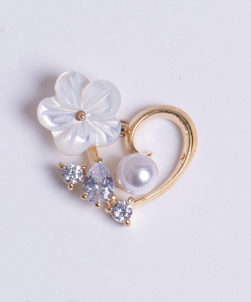 Peony（ピオニー）の「【Peony/ピオニー】デコハートデザインピアス（ピアス（両耳用）・レディース・シルバー/ピンクゴールド/ゴールド・FREE）」の8枚目の写真
