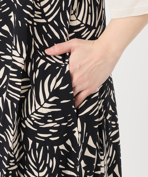 journal standard L'essage（ジャーナルスタンダードレサージュ）の「【LUSANA / ルサーナ】JEN DRESS：ワンピース（ワンピース・レディース・ブラックミックス・SMALL）」の13枚目の写真