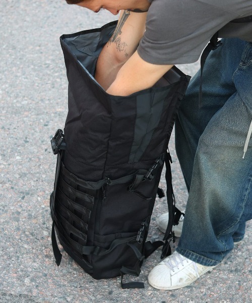 CHROME(クローム)の「CHROME/クローム バックパック BARRAGE 34L 防水 BG368BK(バックパック/リュック・メンズ・ブラック・FREE)」の17枚目の写真