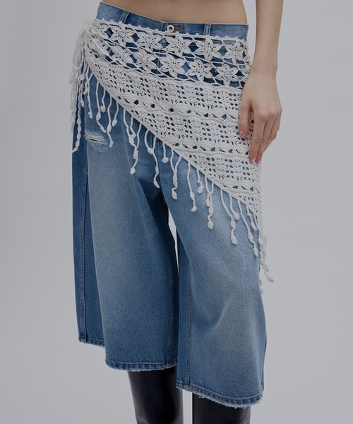 Ameri（アメリ）の「FLOWER MOTIF KNIT SCARF（ストール/ショール・レディース・ブラック/アイボリー・FREE）」の5枚目の写真