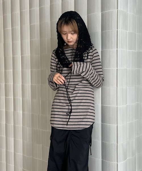 Ameri（アメリ）の「FLOWER MOTIF KNIT SCARF（ストール/ショール・レディース・ブラック/アイボリー・FREE）」の12枚目の写真