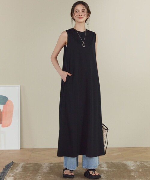23区 L(ニジュウサンクオオキイサイズ)の「ファンクショナル ノースリーブ ワンピース(ワンピース・レディース・ブラック系/黄土色系・46/44)」の5枚目の写真
