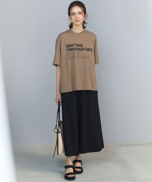 23区 L(ニジュウサンクオオキイサイズ)の「ファンクショナル ノースリーブ ワンピース(ワンピース・レディース・ブラック系/黄土色系・46/44)」の6枚目の写真