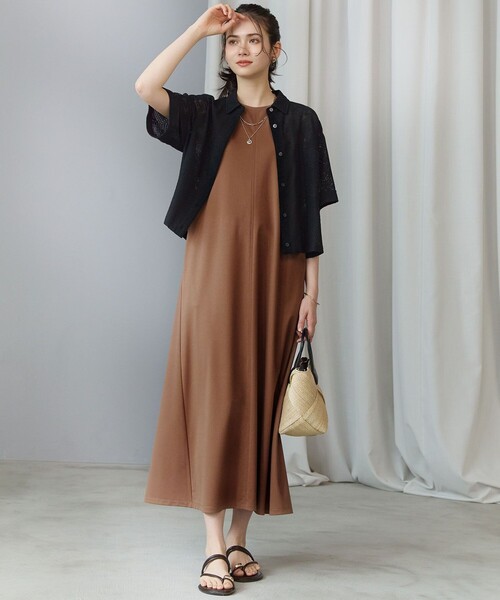 23区 L(ニジュウサンクオオキイサイズ)の「ファンクショナル ノースリーブ ワンピース(ワンピース・レディース・ブラック系/黄土色系・46/44)」の7枚目の写真