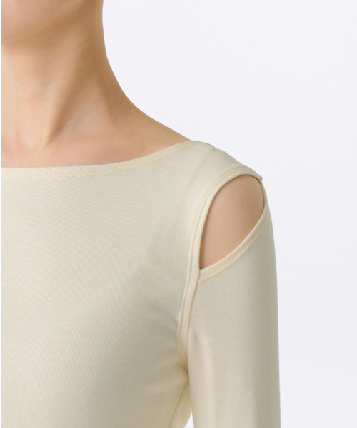 MUSINSA STANDARD WOMAN（ムシンサスタンダードウーマン）の「ウィメンズRTスリムカットアウト長袖Tシャツ[エグレット]（Tシャツ/カットソー・レディース・その他・LARGE/MEDIUM/SMALL/X-SMALL）」の3枚目の写真