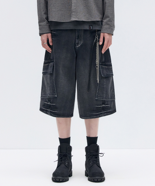 MAISON MINED(メゾンミネド)の「VESTIGE CARGO BERMUDA PANTS BLACK(その他パンツ・メンズ・その他・SMALL/MEDIUM/LARGE)」の4枚目の写真