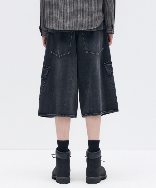 MAISON MINED(メゾンミネド)の「VESTIGE CARGO BERMUDA PANTS BLACK(その他パンツ・メンズ・その他・SMALL/MEDIUM/LARGE)」の6枚目の写真