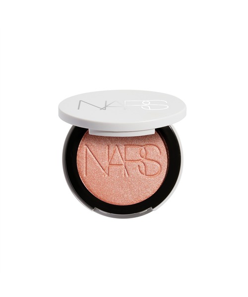 NARS（ナーズ）の「ライトリフレクティング　ルミナイジングブラッシュ（チーク・レディース・04854 JUMP/04861 PUSH IT/04856 INFERNO/04857 LOVE DEEP/04858 TRUE FAITH/04859 LUCKY LOVE/05893 SELF CONTROL・FREE）」の5枚目の写真