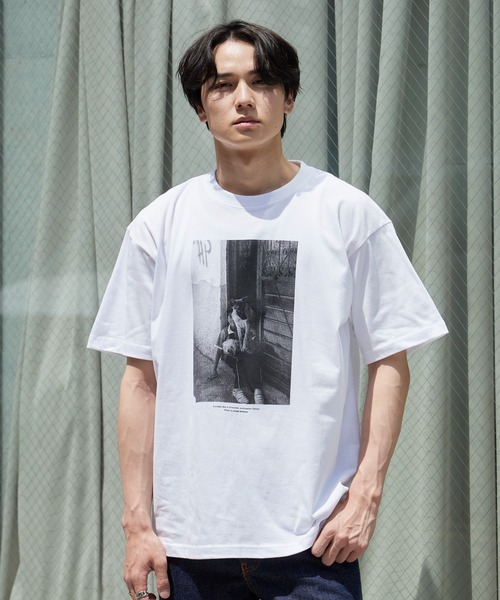 POET MEETS DUBWISE(ポエットミーツダブワイズ)の「POET MEETS DUBWISE/ポエットミーツダブワイズ BLACK ALLEYS OF MEXICO T-Shirt 2026年 夏 夏服(Tシャツ/カットソー・メンズ・ホワイト/ブラック・M/L/XL)」の1枚目の写真