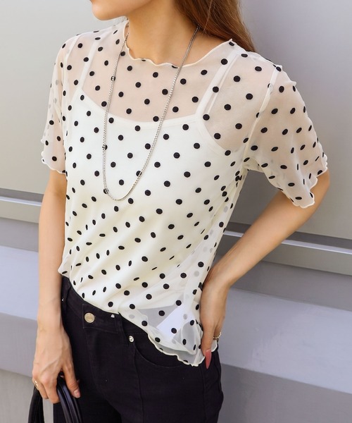 SpRay(スプレイ)の「キャミソール付フロッキードットショートスリーブトップス(Tシャツ/カットソー・レディース・ブラック/アイボリー・FREE)」の2枚目の写真