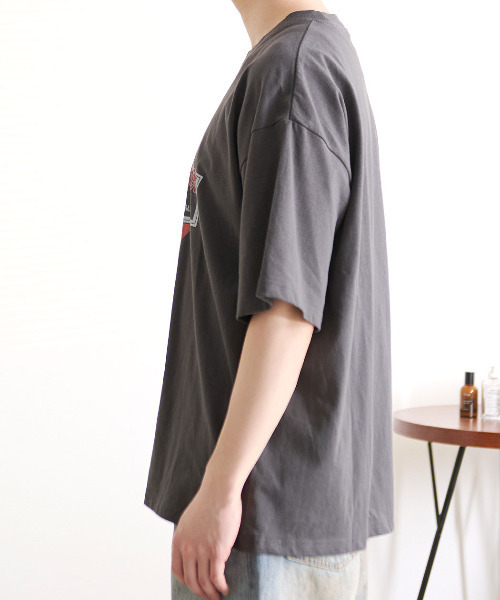 Tom&Jerry(トムアンドジェリー)の「『TOM&JERRY/トムアンドジェリー』USED LIKE TEE(Tシャツ/カットソー・レディース・スミクロ/アイボリー・L/LL/M)」の9枚目の写真